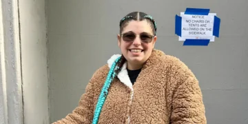 I get paid to wait in line for everything from sample sales to celebrity trials. I’ve learned there are 2 key things people will pay for.