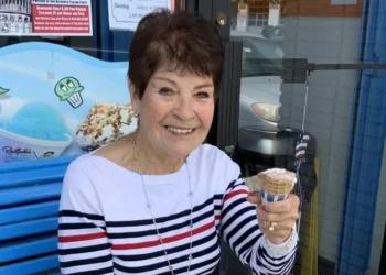 A 93-year-old gym regular says daily workouts keep her feeling 50. She credits exercise, beans, and family for her long life.