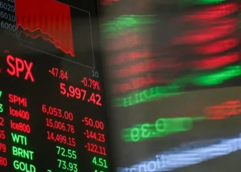 Tower Research is quietly recruiting top quants using hedge-fund style deals