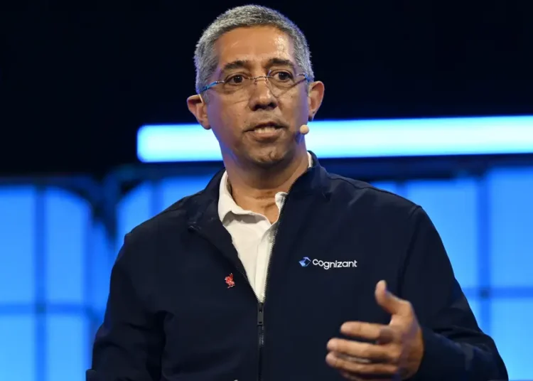 A co-creator of the tech behind Siri gives his take on where Apple went wrong with its voice assistant