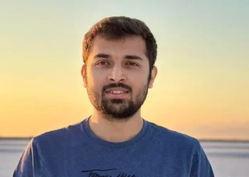 I work in AI at Google. Asking others for help has changed the trajectory of my career — here’s how to do it the right way.