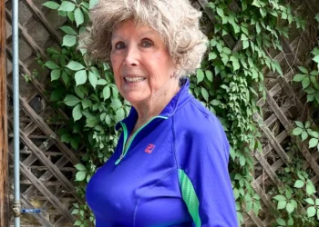 A 93-year-old grandma shares her longevity secrets. She works out 4 days a week, stays hydrated, and puts CBD in her face cream.