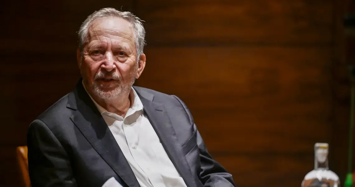 Former Treasury Secretary Larry Summers is leaving his teaching role at Harvard after Epstein emails