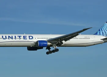 Another United flight U-turned over the Atlantic after someone dropped a laptop down the side of their seat