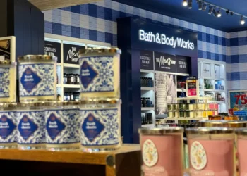 Bath & Body Works CEO slams chain as ‘slow and inefficient,’ says it has ‘not attracted a younger consumer’