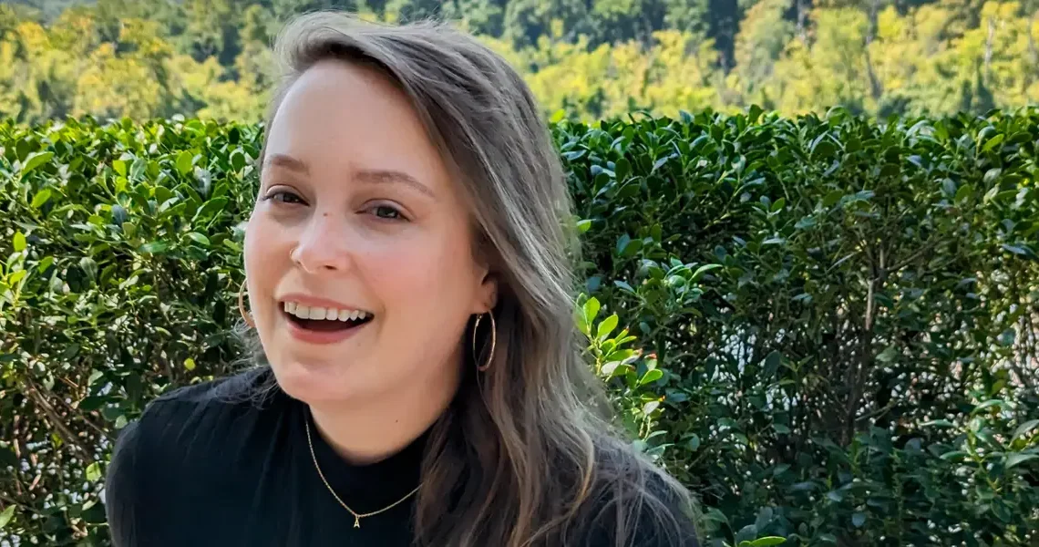 I’m a single mom who didn’t finish college. I struggled to land a job, but I now make 6 figures and have no regrets.