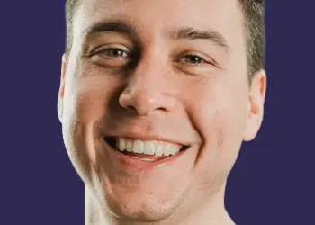 A THC drink CEO says he’s working with competitors to save their billion-dollar industry after the crackdown on hemp