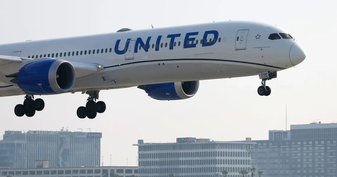 United passengers faced an 8-hour flight to nowhere when their plane U-turned midway across the Atlantic