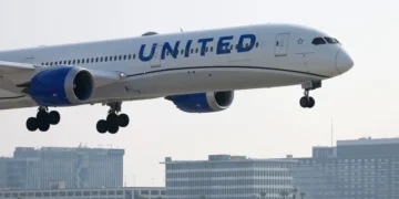 United passengers faced an 8-hour flight to nowhere when their plane U-turned midway across the Atlantic