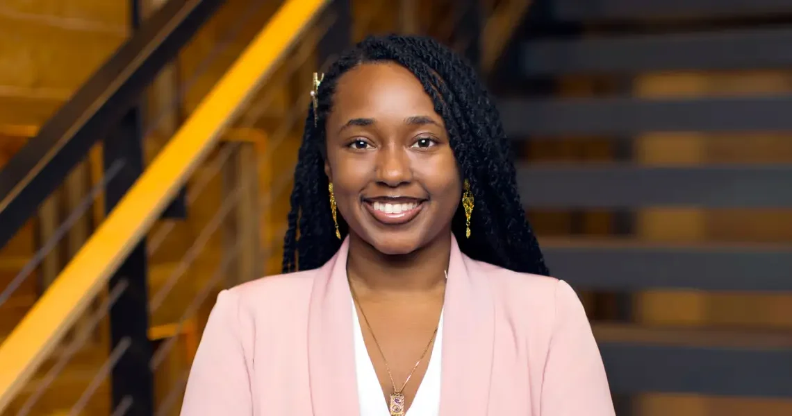 3 tips for protecting your budget during the holidays, from a financial behavior expert