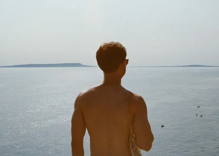 A 31-year-old man was eating too much protein. He cut his body fat percentage in half by eating more carbs and doing full-body workouts.