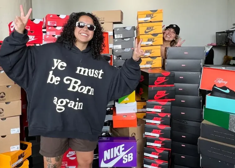 Seven-figure livestream sellers explain how to get started in 2 steps