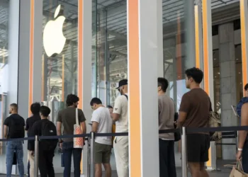 The success of the iPhone 17 has Apple set to take over a title it hasn’t held for over a decade