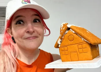 I made a Cheez-It holiday house. The frosting-and-cheese combo truly shocked me.