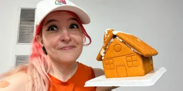 I made a Cheez-It holiday house. The frosting-and-cheese combo truly shocked me.