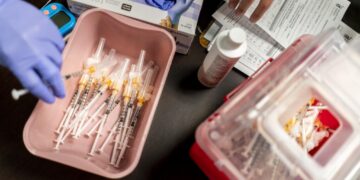 FDA to impose strict new vaccine requirements, claiming child covid shot deaths