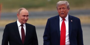 Trump’s Own Ambassador Admits Putin Has Upper Hand in Peace Talks