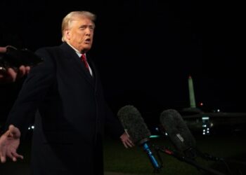 Some Republicans want to try to pass another mega-bill on health care