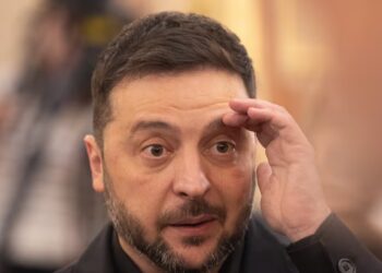 Trump Tries to Screw Ukraine Into Thanksgiving Surrender