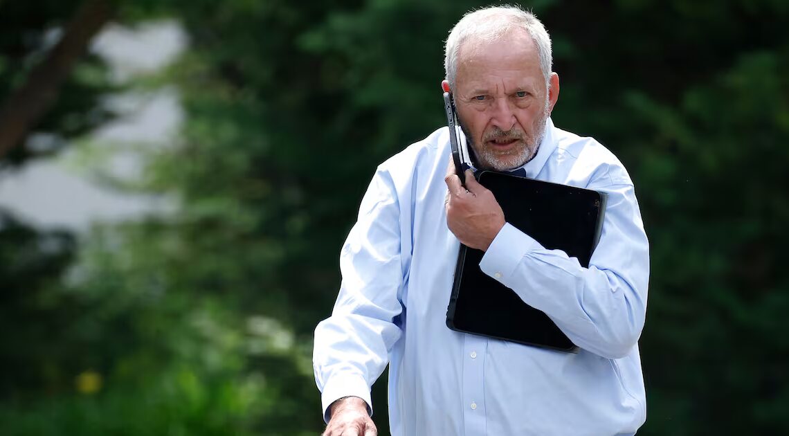 Harvard’s Slutty Professor ‘Stepping Back’ as He Grovels Over Epstein Emails