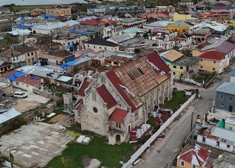 Aid efforts struggle to bring relief to parts of hurricane-stricken Jamaica