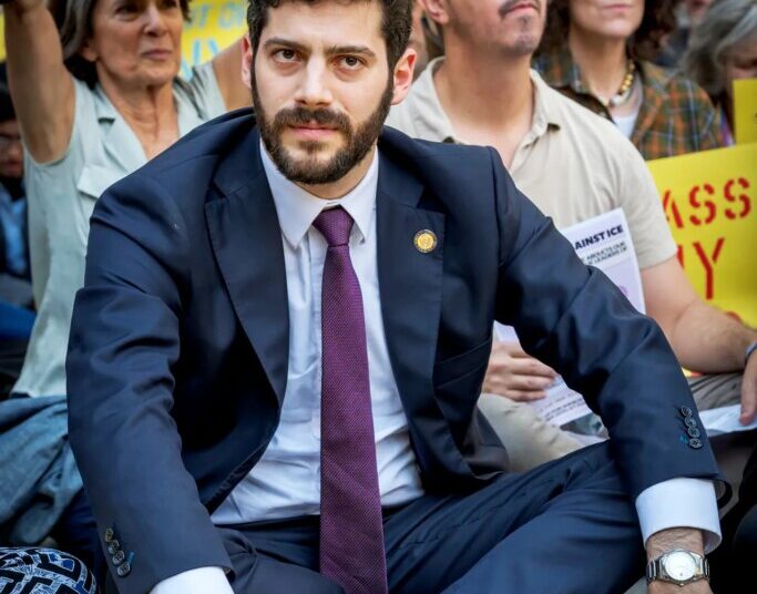 A $100 Million AI Super PAC Targeted New York Democrat Alex Bores. He Thinks It Backfired