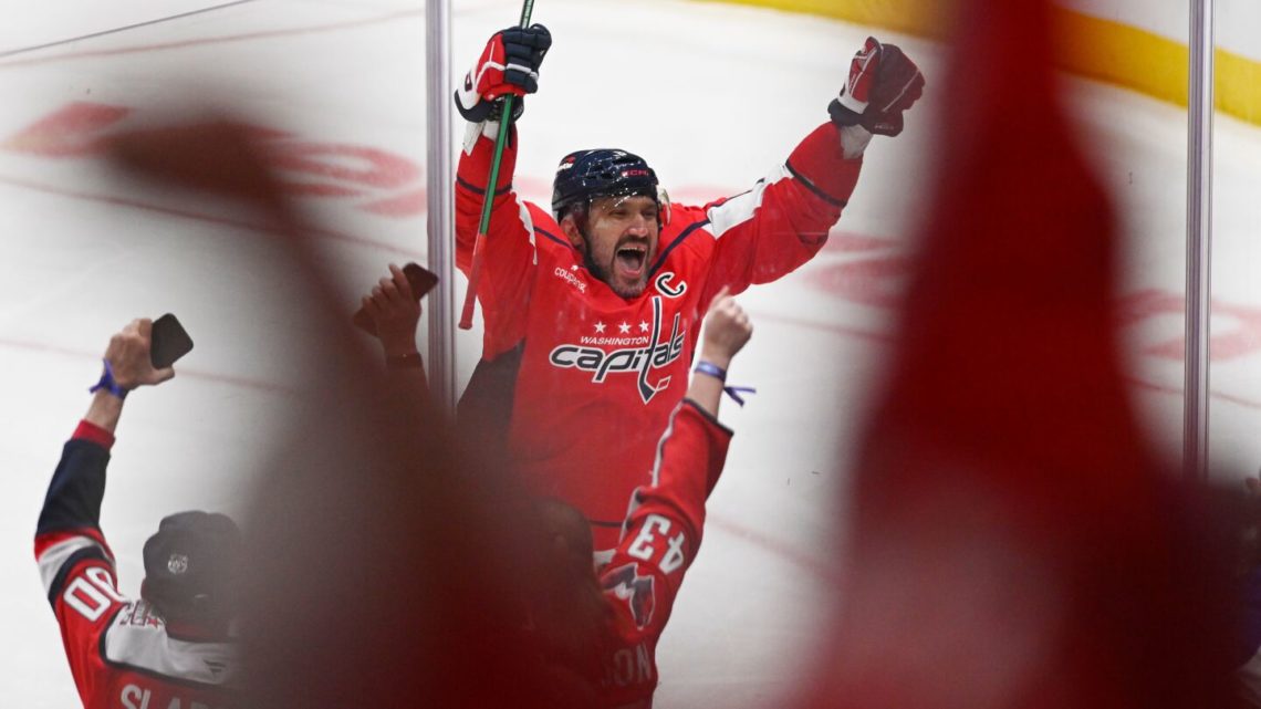 Alex Ovechkin scores his 900th NHL goal with the Washington Capitals