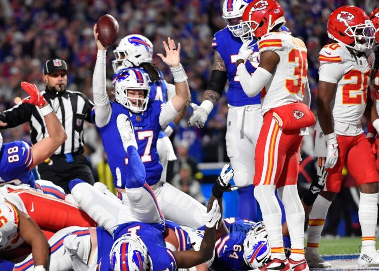 Allen has 3 TDs and Bills use sturdy defense to top Mahomes and Chiefs 28-21