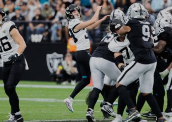 An NFL kicker just hit a 68-yard field goal. Yes, you read that right.