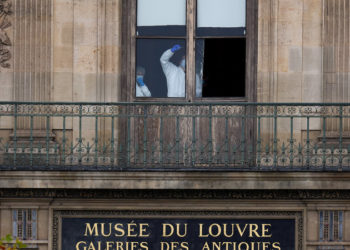 Arrests in Louvre Heist Show Power of DNA Databases in Solving Crimes