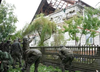 As Russian drone incursions rattle Europe, Poland and Romania deploy a new defensive system