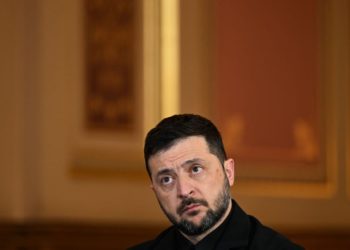 As freezing winter blackouts loom, Zelenskyy faces criticism over energy supply