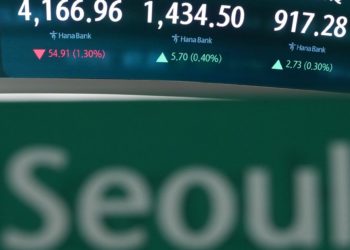 Asian shares sink after losses for Big Tech pull US stocks lower