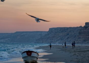 Attackers board a ship off the coast of Somalia after firing rocket-propelled grenades