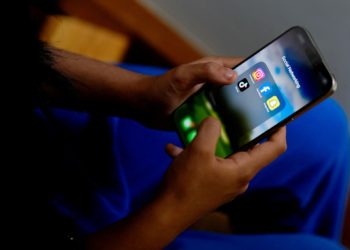 Australia adds Reddit, Kick to social media ban for children under 16