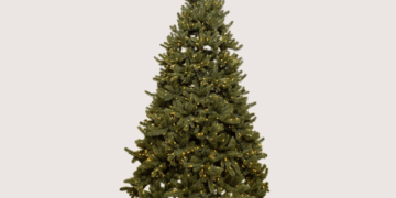 Balsam Hill’s Black Friday Sale Is On. Save 40% on the Best Fake Christmas Tree
