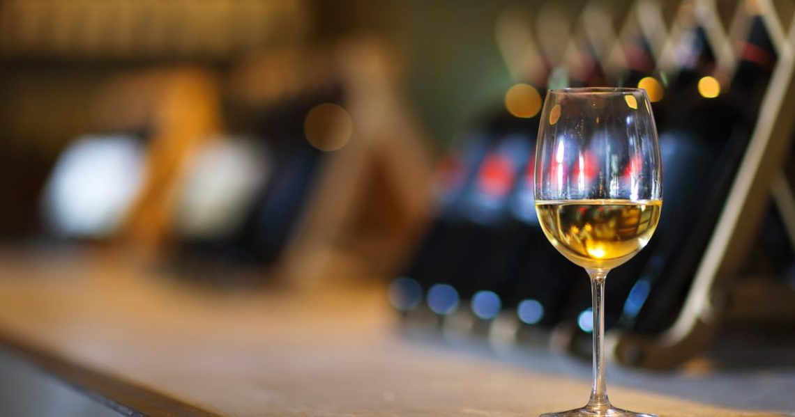 Ban the vin? French lawmaker wants to outlaw booze in parliament bar