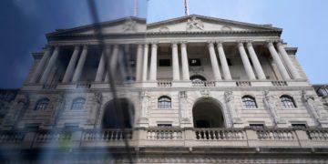 Bank of England keeps key interest rate unchanged at 4% as inflation remains markedly above target