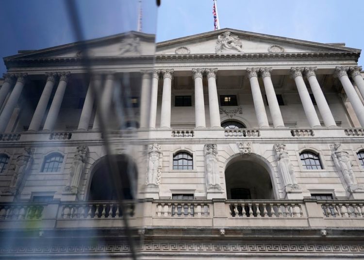 Bank of England keeps key interest rate unchanged at 4% as inflation remains markedly above target