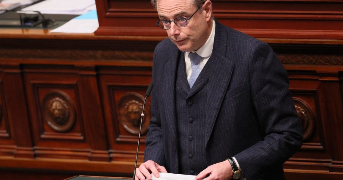Belgian PM Bart De Wever doesn’t resign, sets new Christmas deadline for budget