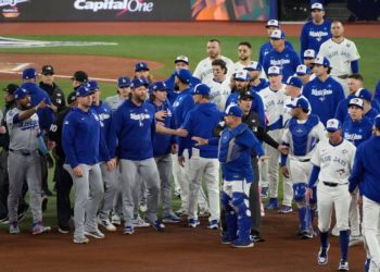 Benches clear at Game 7 of World Series after LA’s Wrobleski hits Toronto’s Giménez with fastball