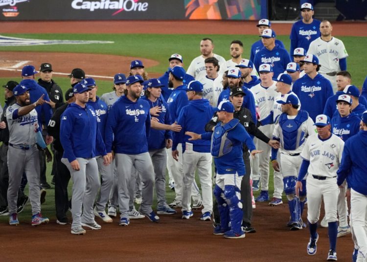 Benches clear at Game 7 of World Series after LA’s Wrobleski hits Toronto’s Giménez with fastball