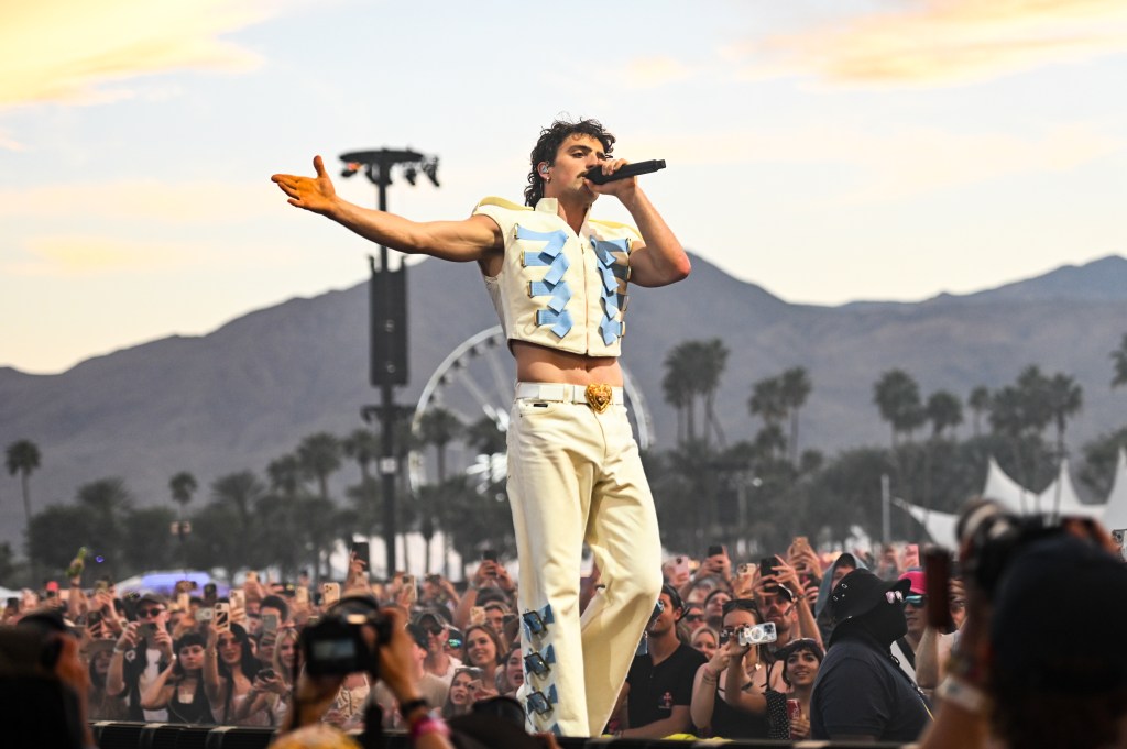 Benson Boone Cancels Birmingham Show Hour Before Concert: “I Have Tried Everything I Can To Revive My Voice”