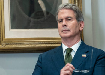 Bessent Plans to Attend Tariff Arguments at the Supreme Court