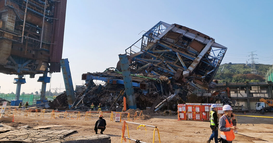 Boiler Tower at Power Plant in South Korea Collapses, Trapping Workers
