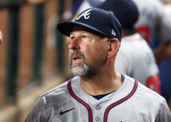 Braves hire longtime bench coach Walt Weiss as new manager
