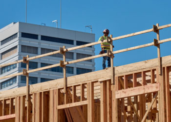 Builders Find Hardship in Trump’s Tariffs and Deportations