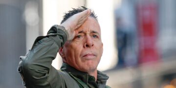 Top Trump Goon’s Thanksgiving Hometown Mission Raises Eyebrows