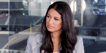 Stephen Miller’s Wife Schooled on Immigration by NFL Owner