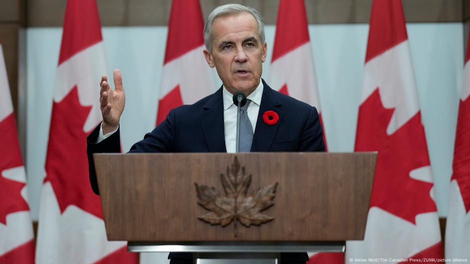 Canadian PM apologizes to Trump over Reagan ad